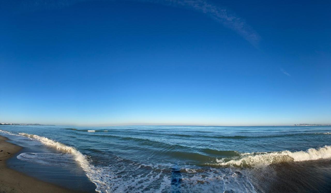 Promo Price September - Home By The Sea 1 Min From The Beach Golem  Exterior photo